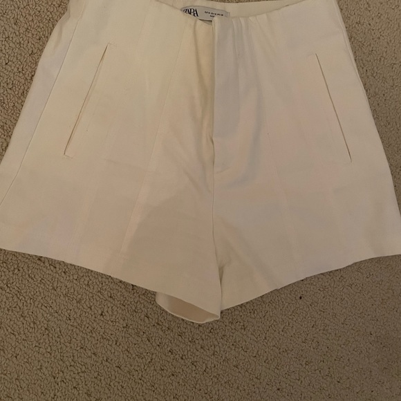 Zara high waist topstitch shorts M ecru worn once - Picture 2 of 3